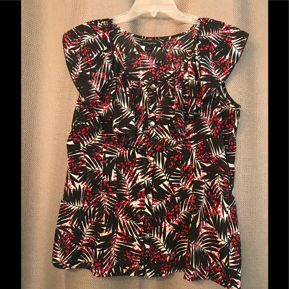 Black and pink sleeveless tank